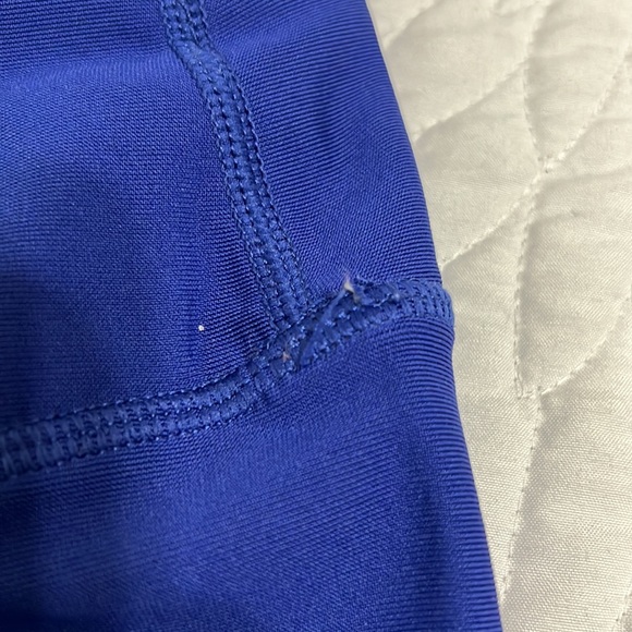 Nike power epic perforated blue crop size small - Picture 6 of 7